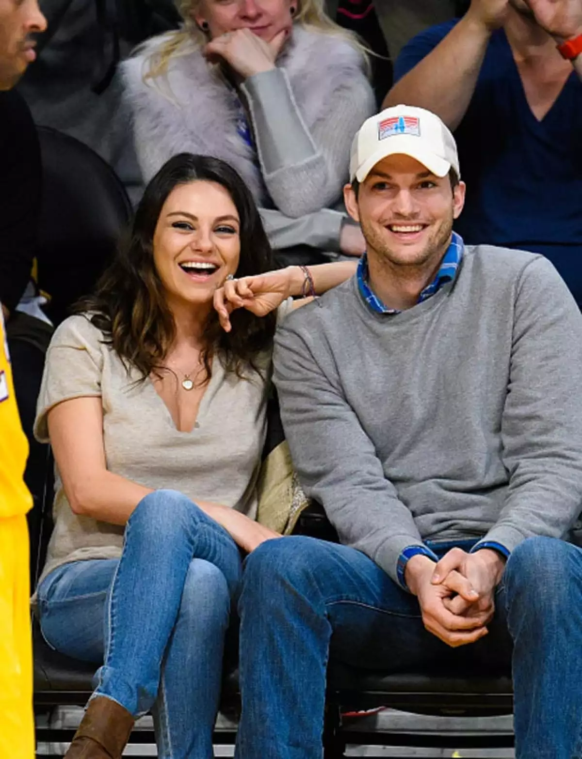 La pareja ha decidido demandar a MailOnline después de que publicaran unas fotografías de paparazzi en la que aparece su primogénita Wyatt Isabelle.