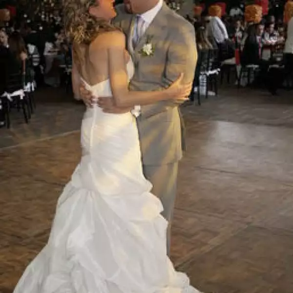 Claudia González, Luis Alfonso Cervantes