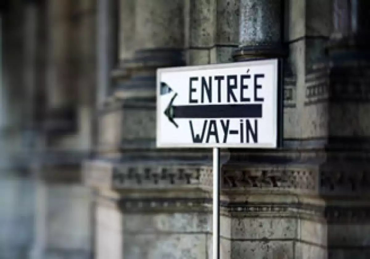 El intérprete debe crear un puente entre los interlocutores, lo cual requiere de un cierto nivel para ser empático. (Foto: Jupiter Images)