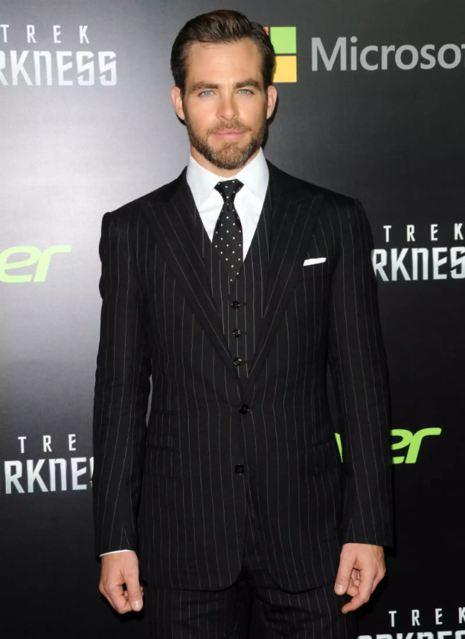 De profundos ojos azules y sonrisa cautivadora, Chris Pine es todo un príncipe encantador e inexplicable soltero a sus 34 años.