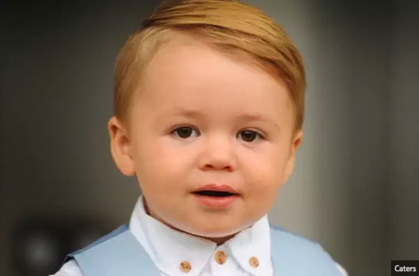 A donde quiera que va, el pequeño Cruz es confundido con el pequeño príncipe.