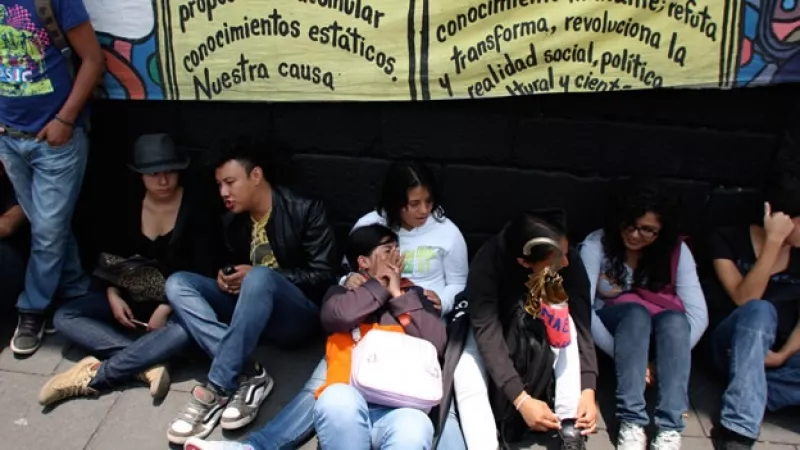 Ninis jóvenes desempleo