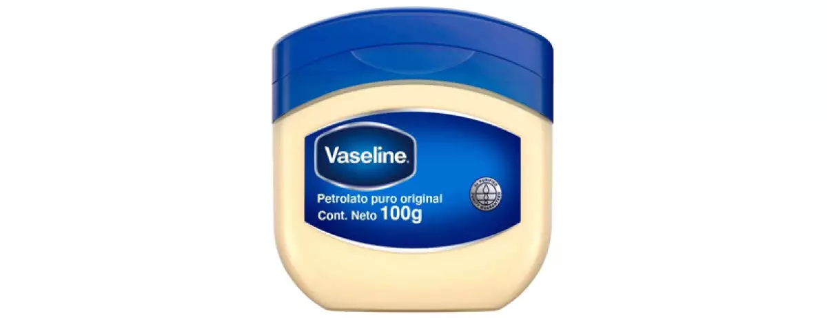 VASELINE-UÑAS-NAIL SLUGGING-ACEITE-VASELINE-OCLUSIVO-CUTICULAS.jpg