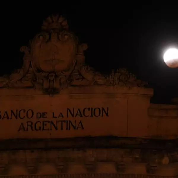 Banco Nacion Argentina Luna