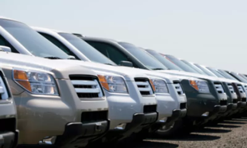 El Centro de Estudios de las Finanzas Públicas aseguró que los autos usados ascendieron a 516,000 unidades de enero a octubre de 2011. (Foto: Thinkstock)