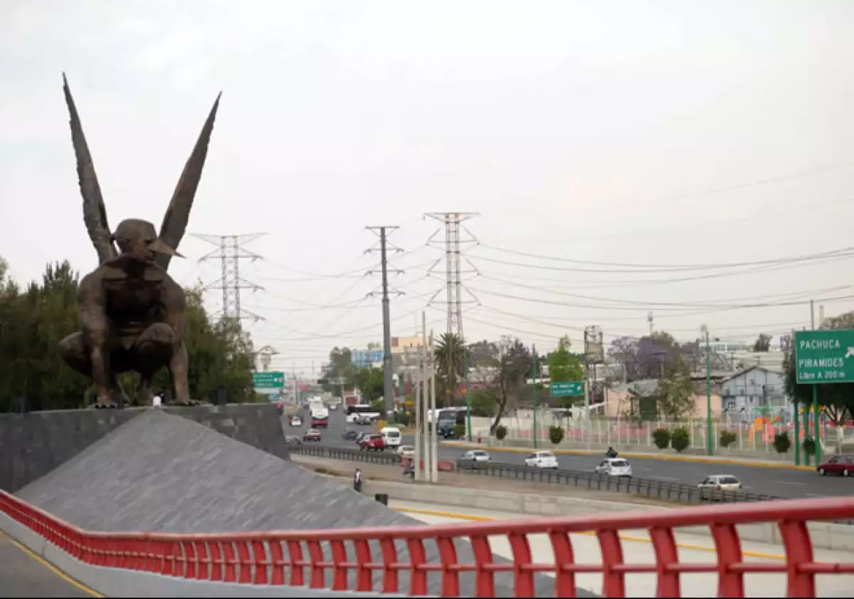 El Vigilante Escultura Jorge Marín