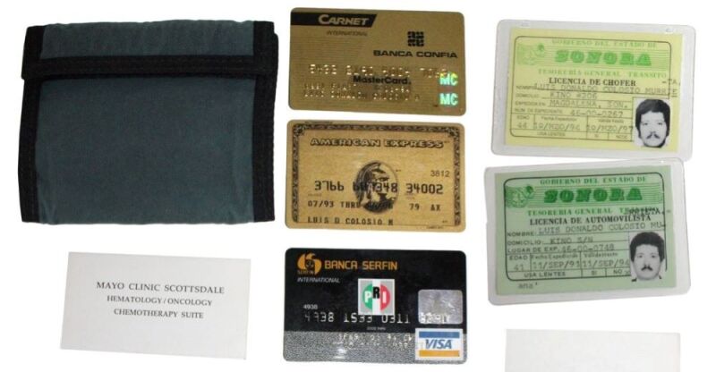 Subasta de objetos de Luis Donaldo Colosio 10.jpg