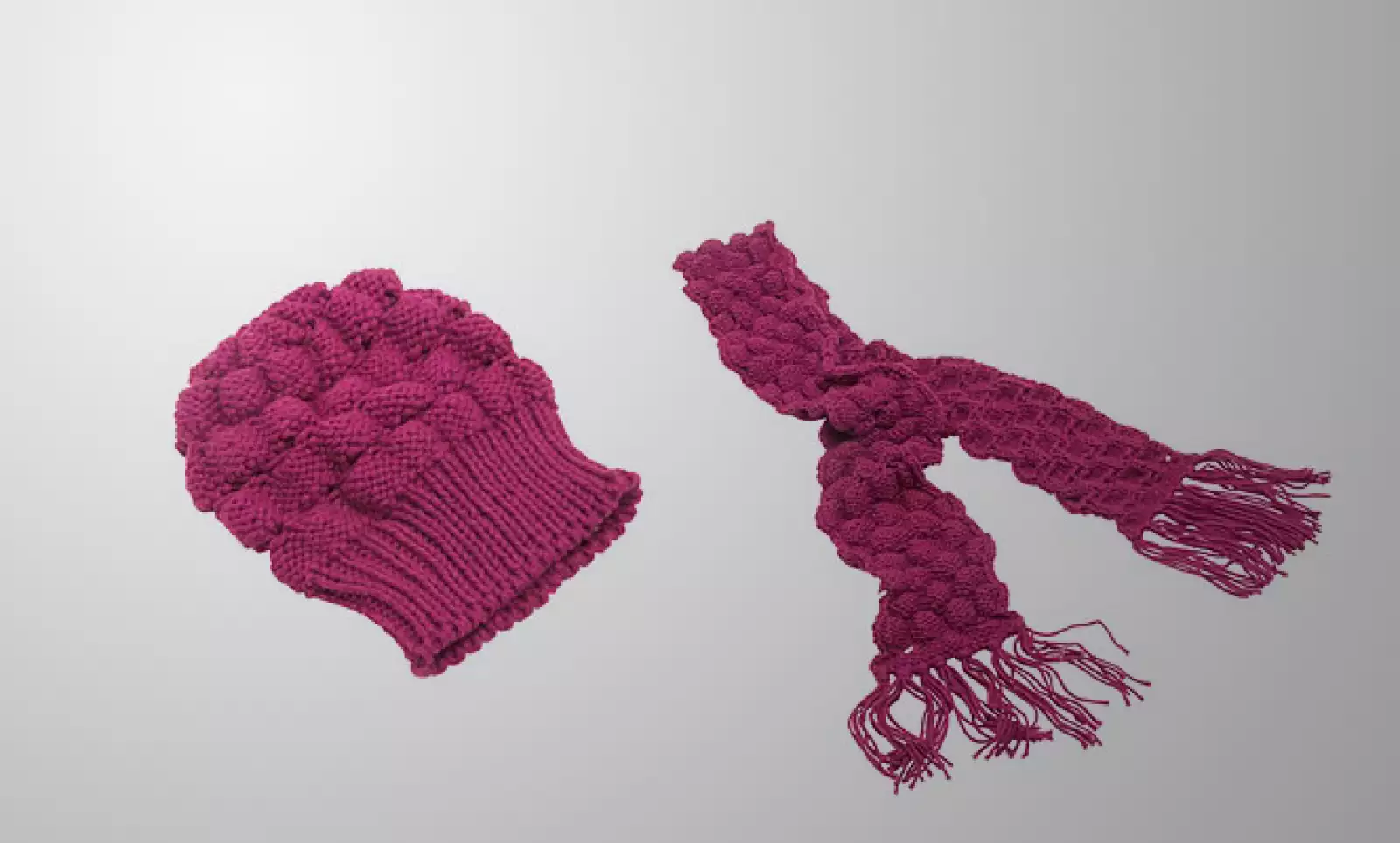 Protégete también con un gorro y una bufanda en color rosa mexicano.