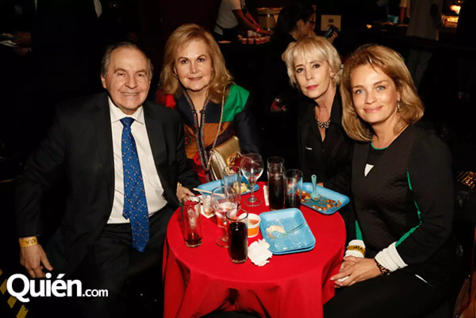 Hilario e Hilda Gavilondo, Ermilia Padilla y Teresa Madruga