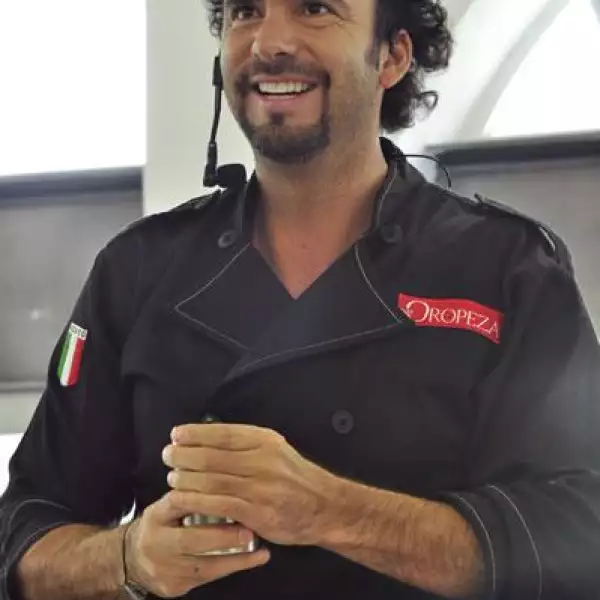 Chef Oropeza en la Planta de Whirlpool