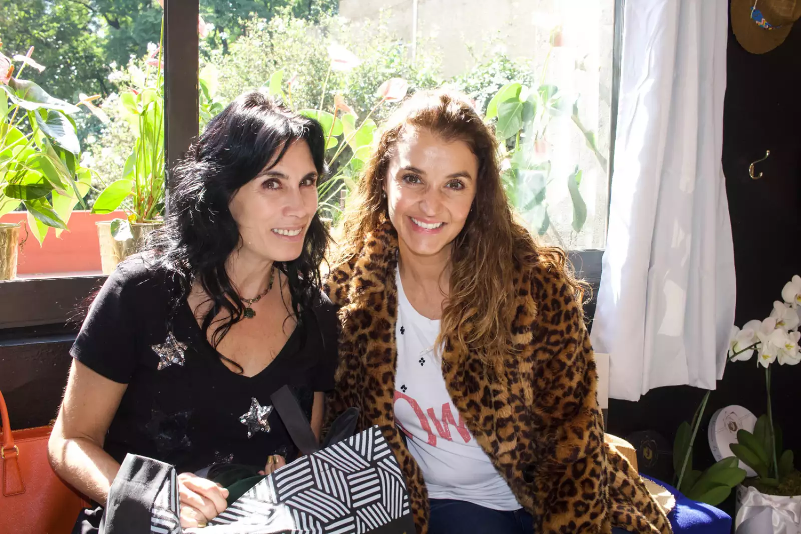 Elena Igartua y Clauda Reta.jpg