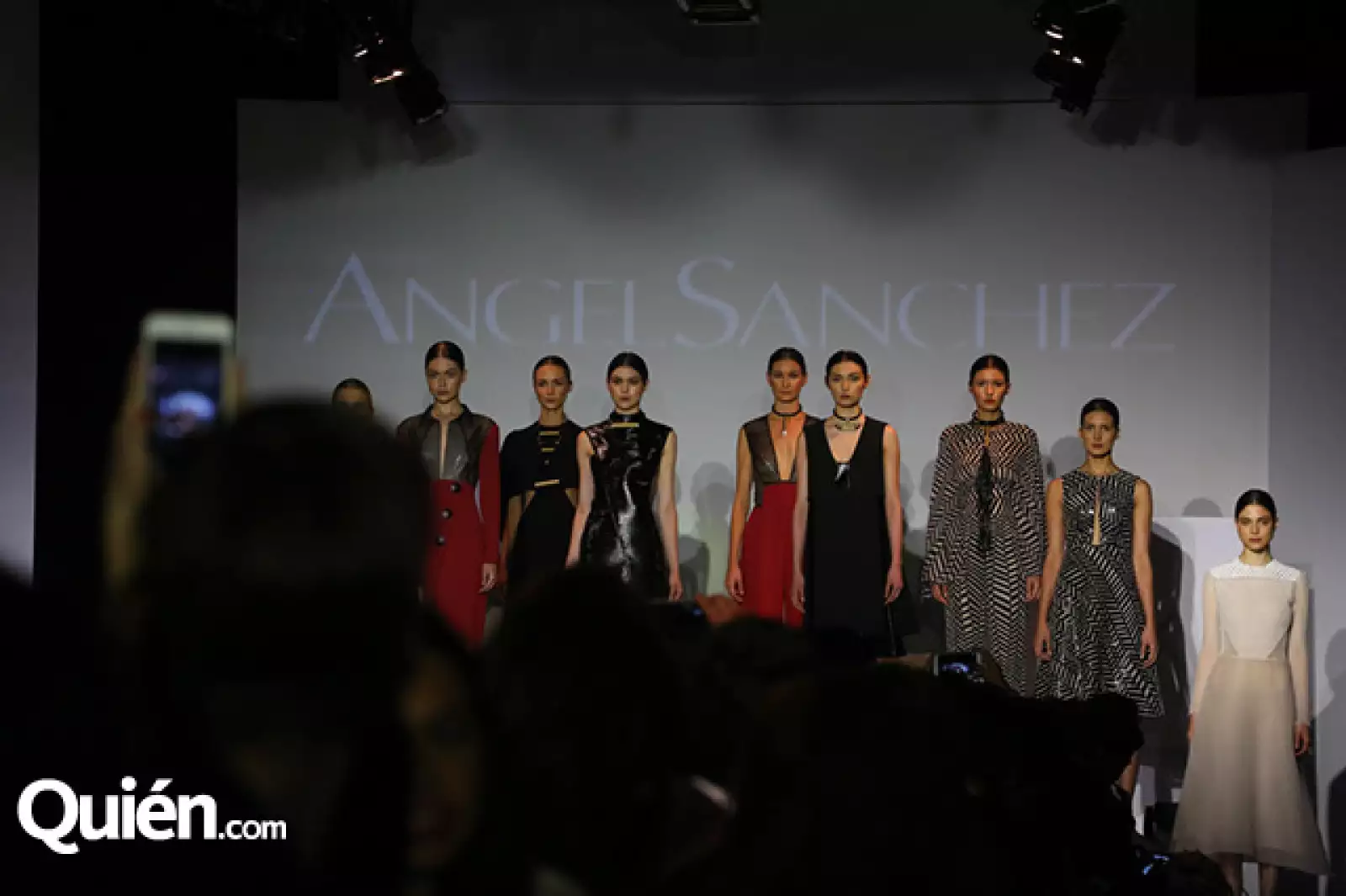 Colección Ángel Sánchez. Final Elle México Diseña.