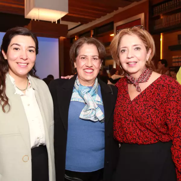 WOMEN CORPORATE DIRECTOR MÉXICO