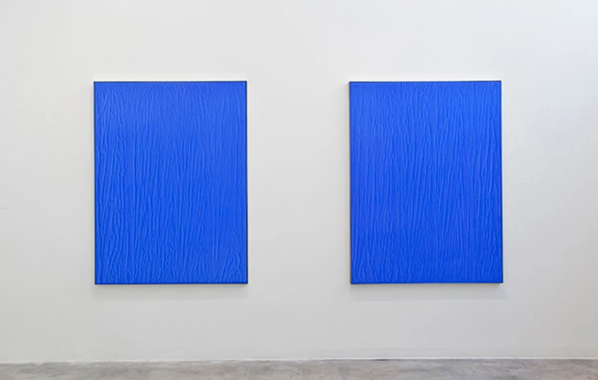 Internet Blue Prints por Michael Staniak.