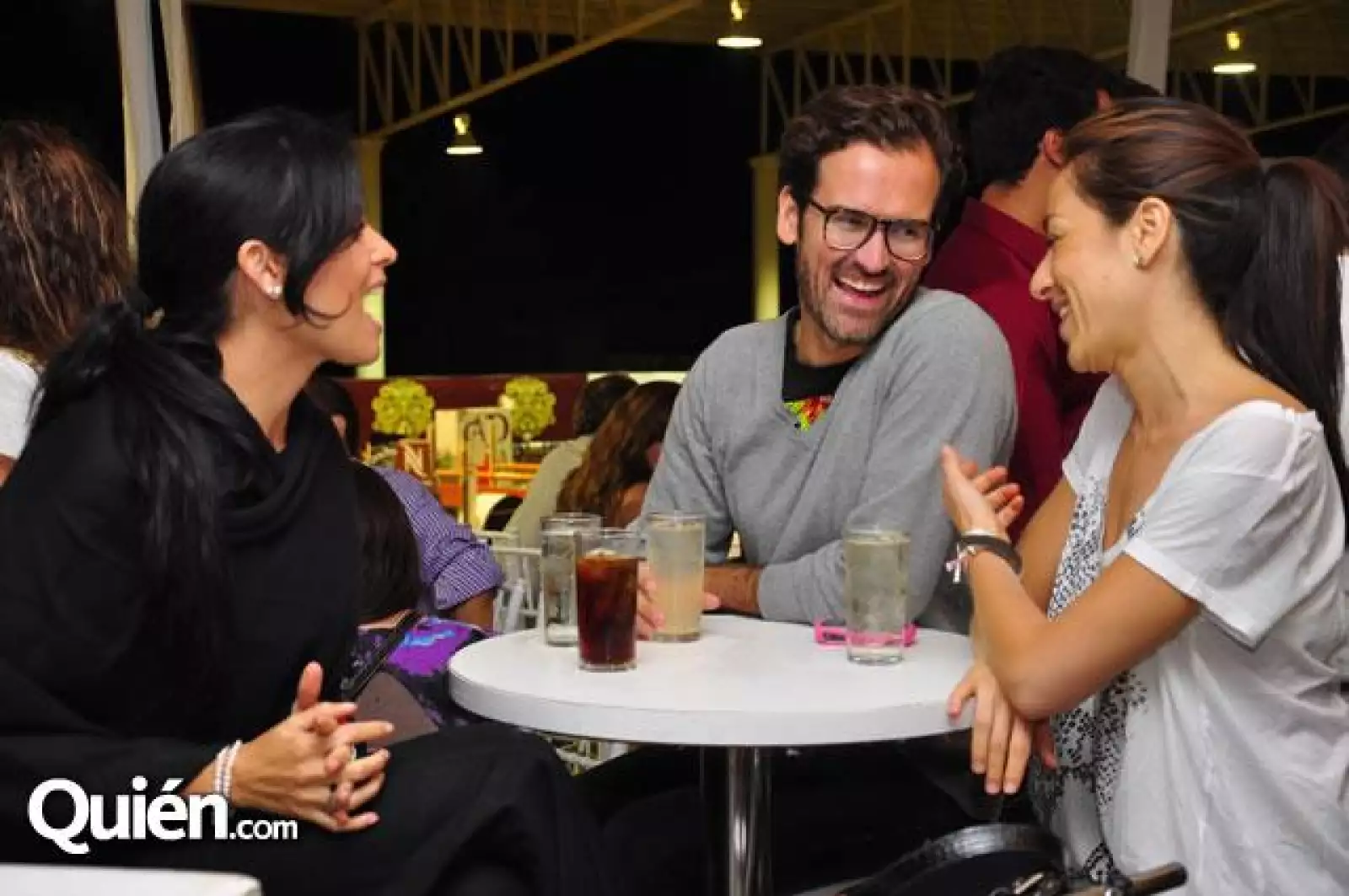 Sofía Basave,Oscar Naveja,Ale Guerra