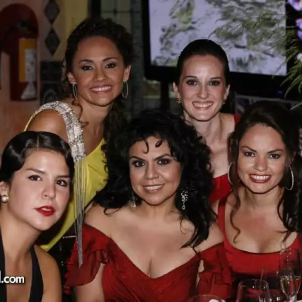 Myrtha Alvarado,Susana Alvarado,Susana Chaparro,Teresita Dominguez,Jaquelin Alvarado