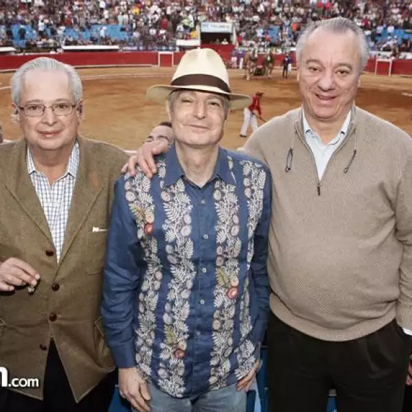 Juan Cortina,Bernie Avne,Pedro Saez