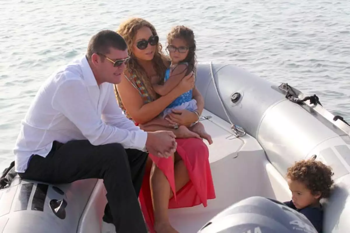 Y como si nada hubiera pasado, la pareja disfrutó de un momento muy familiar.