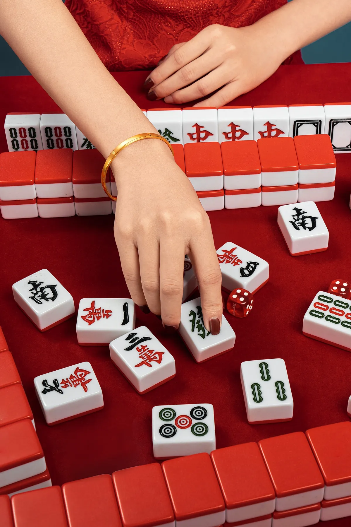 Woman,In,Cheongsam,Playing,Mahjong(majiang),,Close-up,,Traditional,Chinese,Mind,Game(translation: