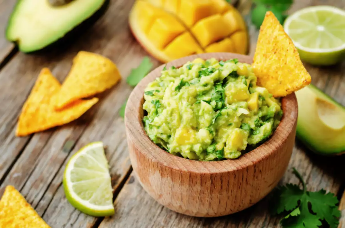 Guacamole con mango