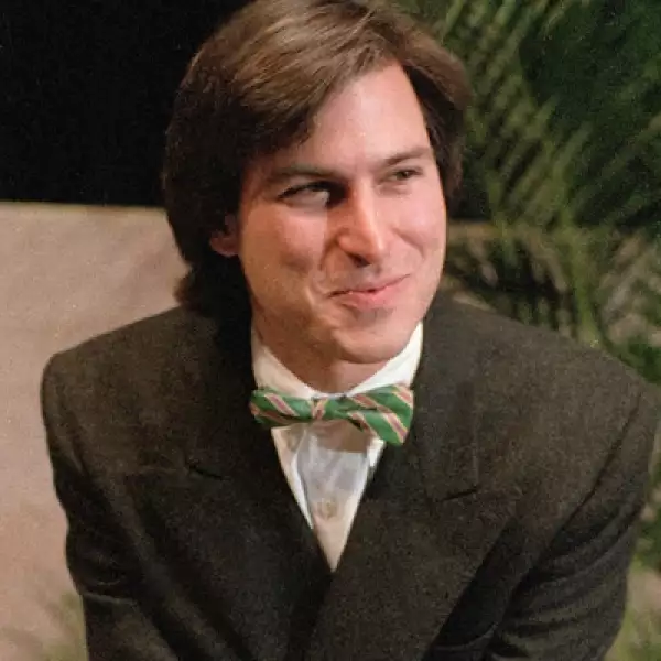 La vida de Steve Jobs siempre estuvo marcada por retos: fue criado por una familia adoptiva en Silicon Valley y fue despedido de Apple.