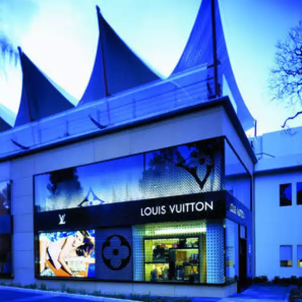 Fachada de la tienda Louis Vuitton de Altavista