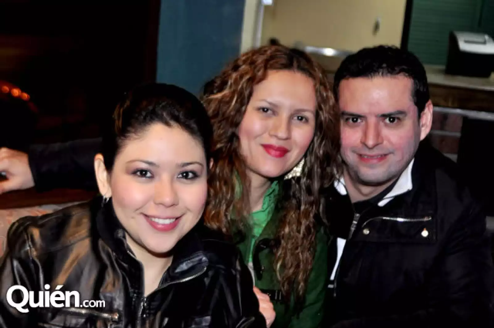Ale Madrigal,Claudia Torres y Mauricio Meza
