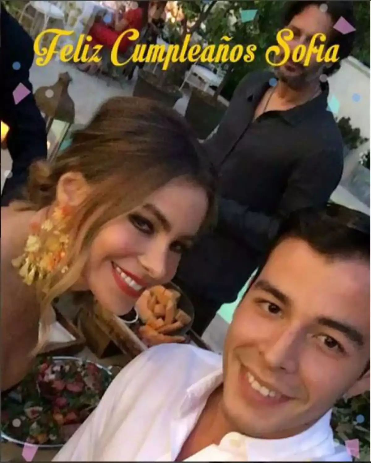 La actriz celebró junto a su hijo Manolo, quien se disfrazó de limón.