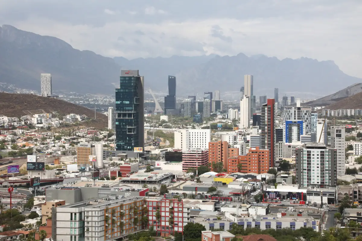 En Monterrey se construye más vivienda residencial, pero se vende más la económica