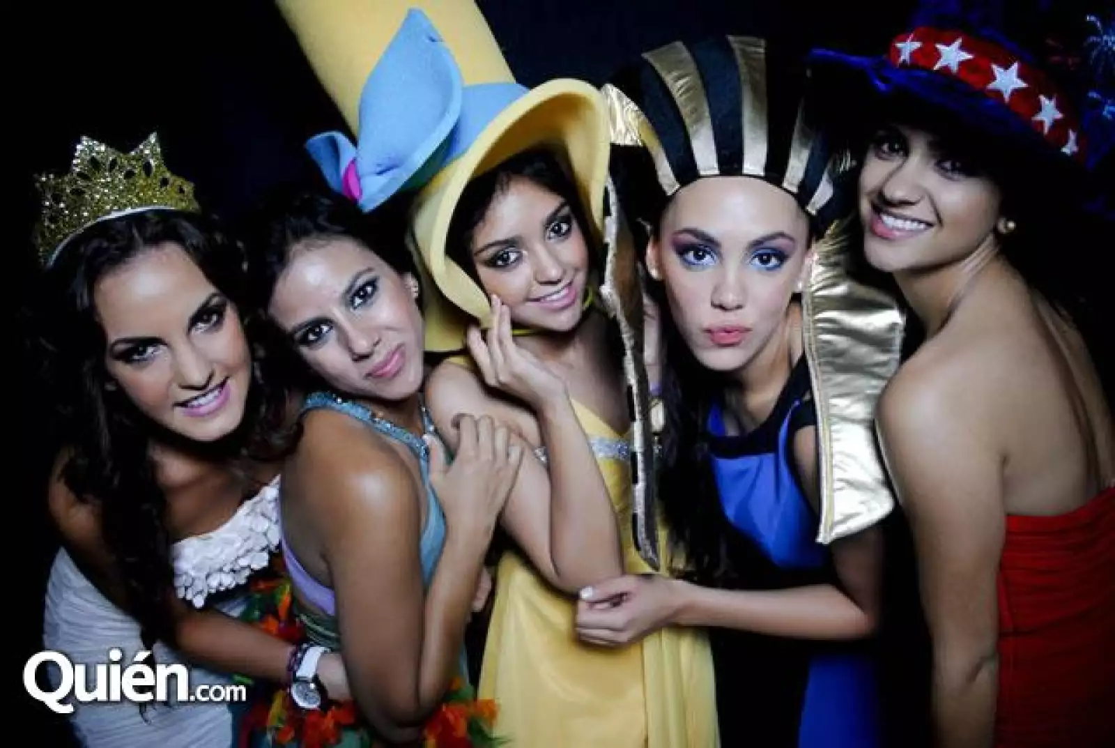 Paulina González,Fer Velázquez,Andrea Macias,Karla González y María Andrea Tobias