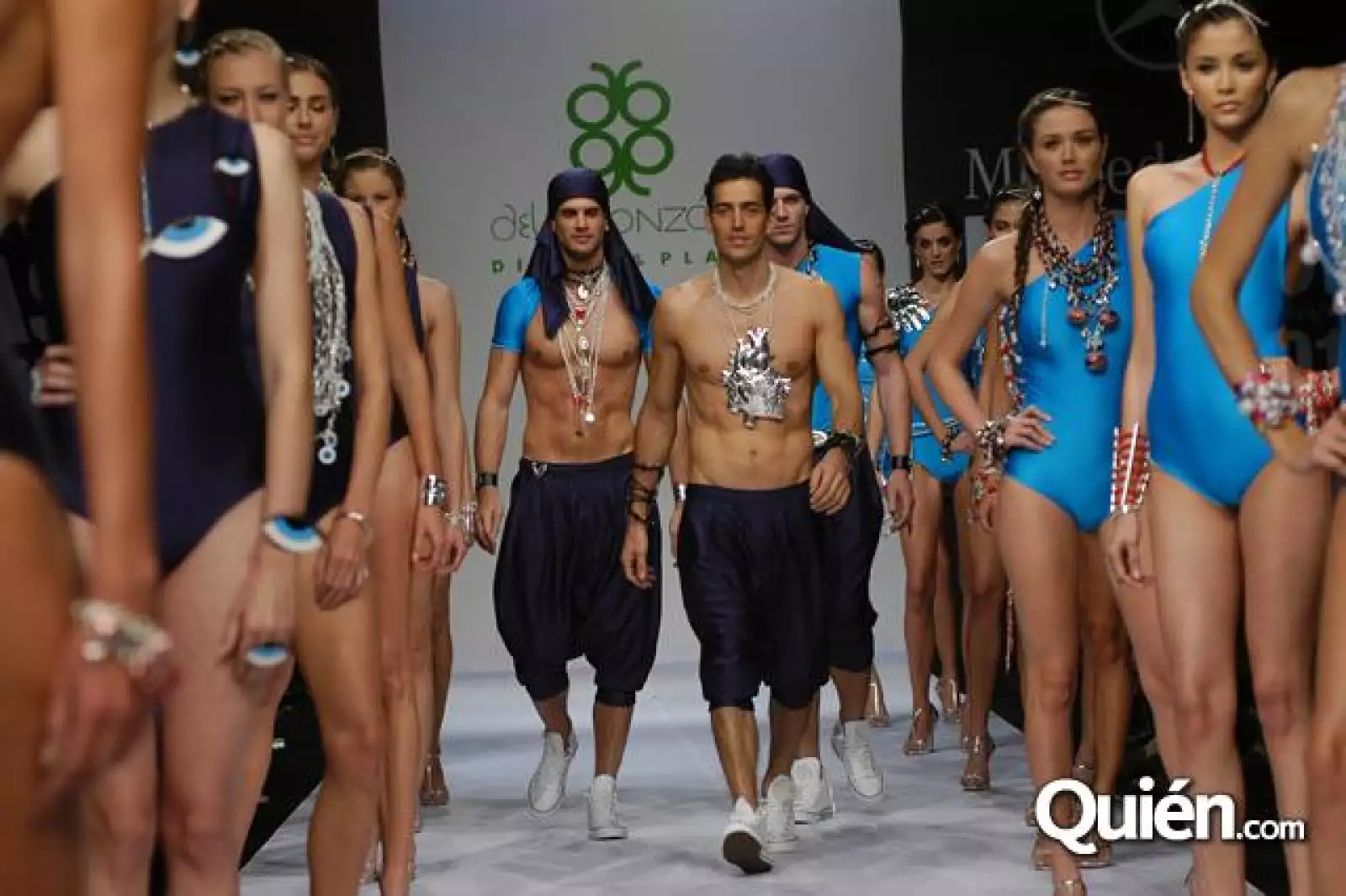 MBF Pasarela Delia González