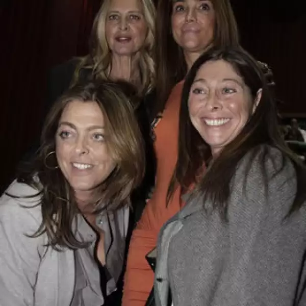 Betty, Susy y Joy Mizrahi con Sonia Acosta