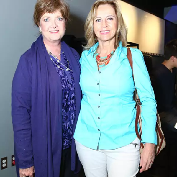 Kathy Shaw y Angélica Soberones