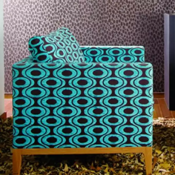 BRIGHT ON BROWN Sillón, Martínez & Sordo, 14,210 pesos.