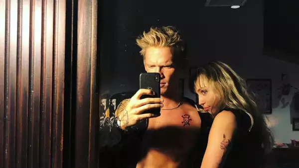 Cody Simpson y Miley Cirus