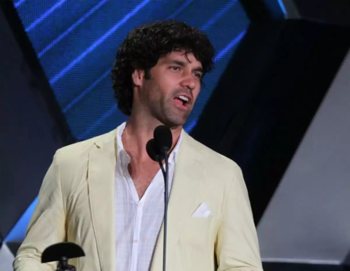 El actor ha sido confirmado como parte del elenco de “Mujeres de negro”.