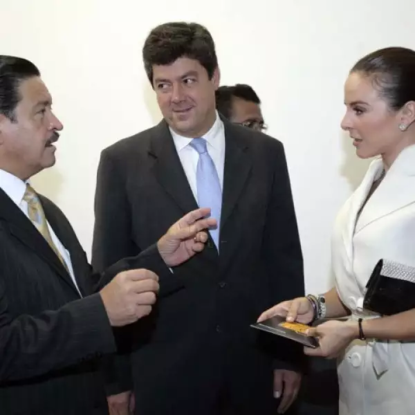 Navarrete Ruiz, aseguró que para erradicar la trata de personas se requiere de la participación del gobierno y la ciudadanía, por lo que el tema tiene que incluirse la agenda del Senado para encontrar las herramientas que terminen con este “negocio de ter