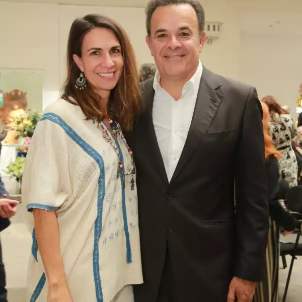 HOMENAJE A MARIE THÉRÈSE HERNAND DE ARANGO