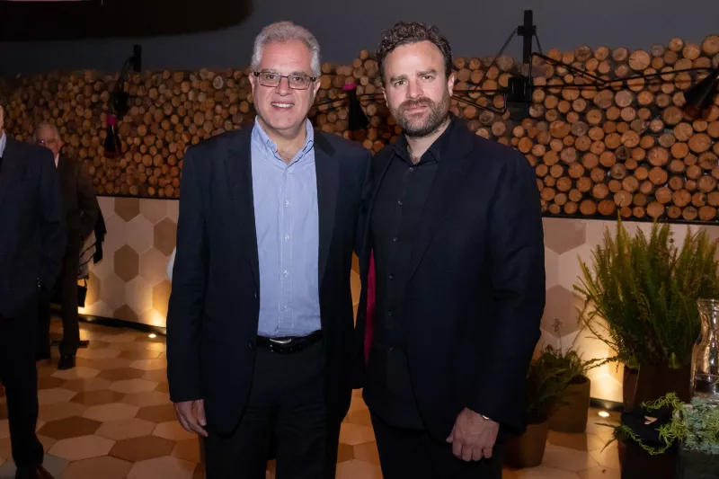 El embajador de Líbano en México, Sami Nmeir y Maximiliano Villegas en Malaak