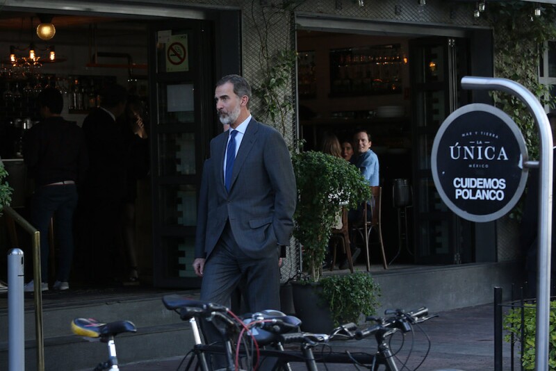 Rey-Felipe-España-camina-en-Polanco-México4.jpg