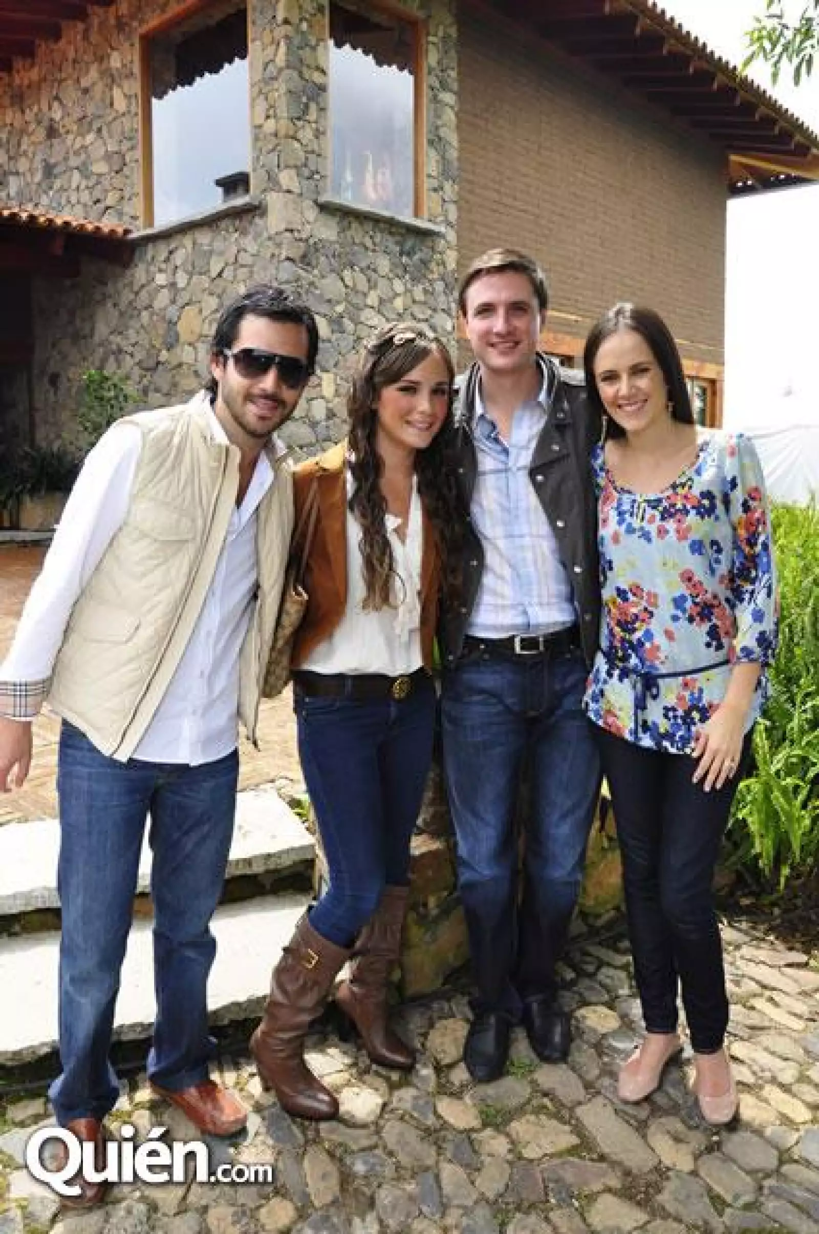 Civil Bety Vega y Rene Palme