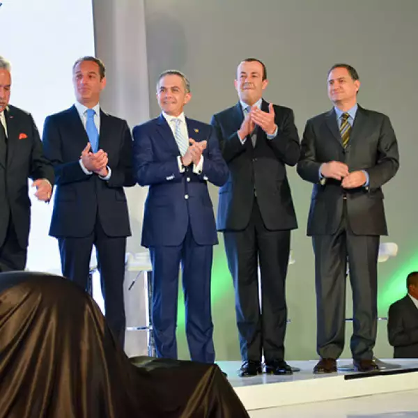 Vijay Mallya,Carlos Slim,Miguel Ángel Mancera,Francisco Maza y Alejandro Soberón.