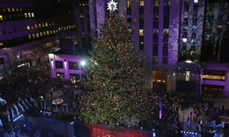 El encendido del árbol en Nueva York es una tradición de 81 años de edad. (Foto: Reuters )