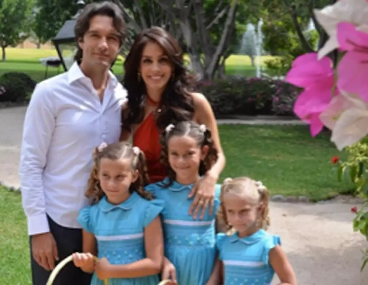 Sandra y Leo iniciaron su noviazgo a finales del año pasado.