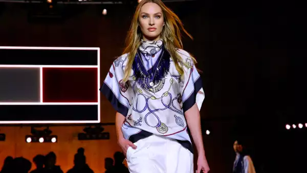 TOMMY-HILFIGER-VENTA-EN-VIVO