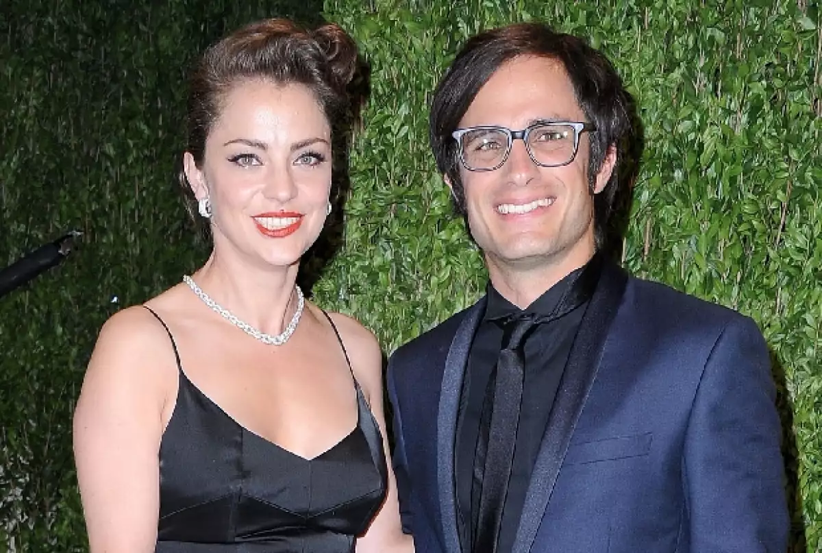 La esposa de Gael García indicó que consume la sustacia desde hace 20 años como una forma de relajarse sin que esto signifique que se olvide de sus responsabilidades cotidianas.