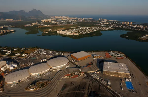 Vista aérea del Olympic Park en Río de Janeiro que será sede de diversos deportes, concentrará la Villa Olímpica y los centros de prensa, difusión y transmisiones.