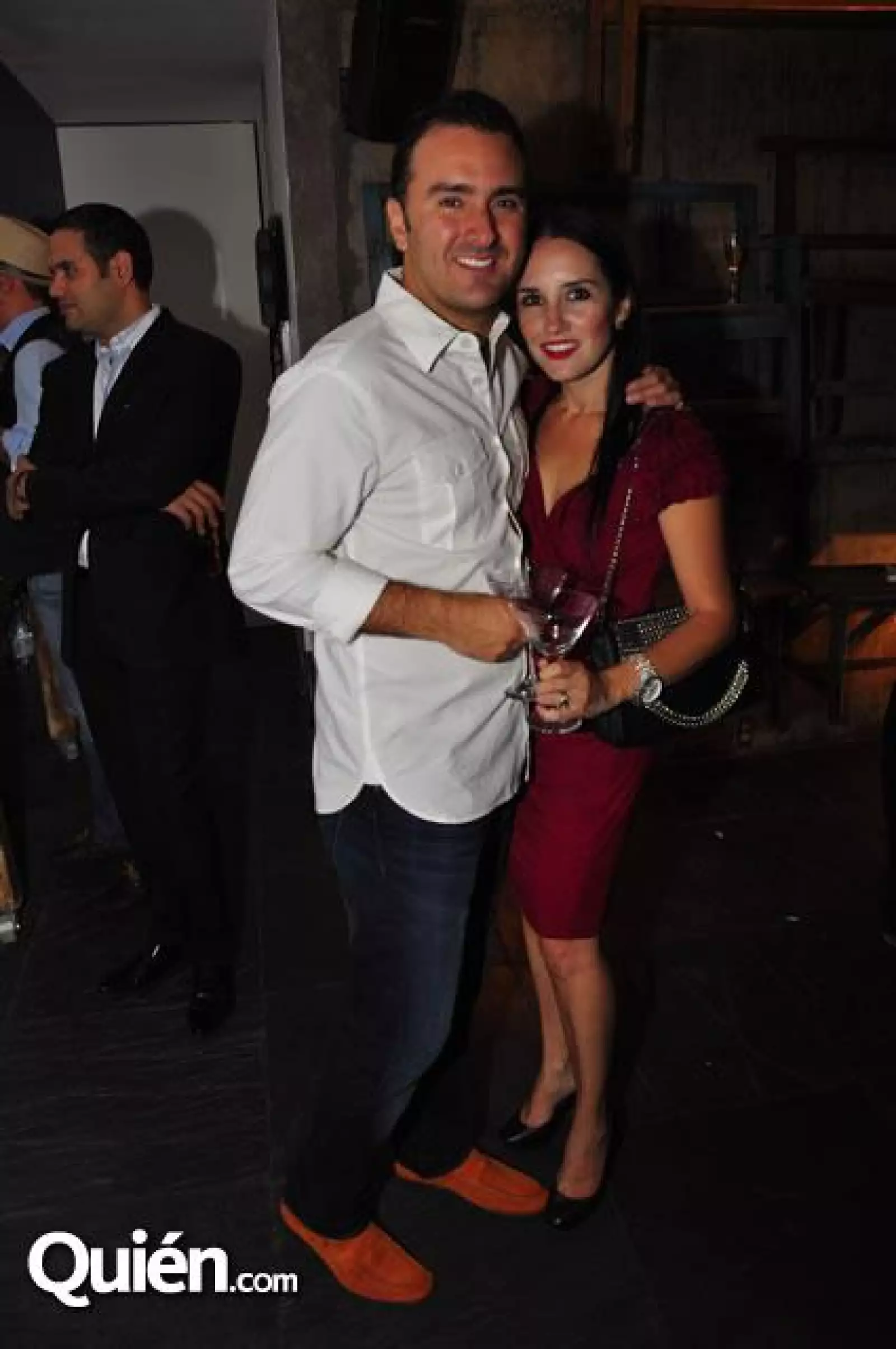 Antonio García,Mariana Padilla