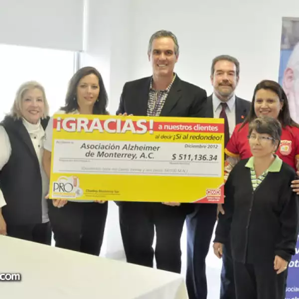 La Asociación de Alzheimer recibe donativo de FEMSA