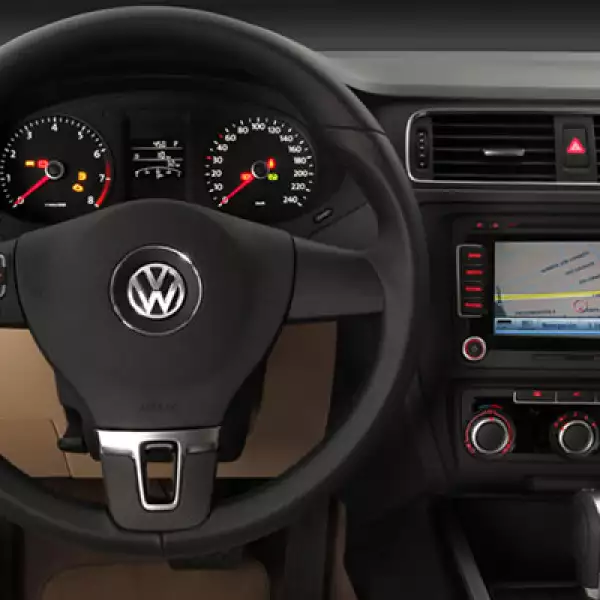 Se ofrecerá con navegador satelital y estará disponible en tres colores: Blanco Candy, Tofee Brown y Deep Black.